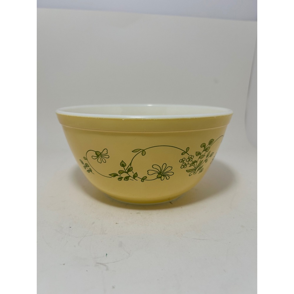 Vintage Pyrex 402 Spring Blossom Green Yellow 1.5L Mixing Bowl Crazy Daisy